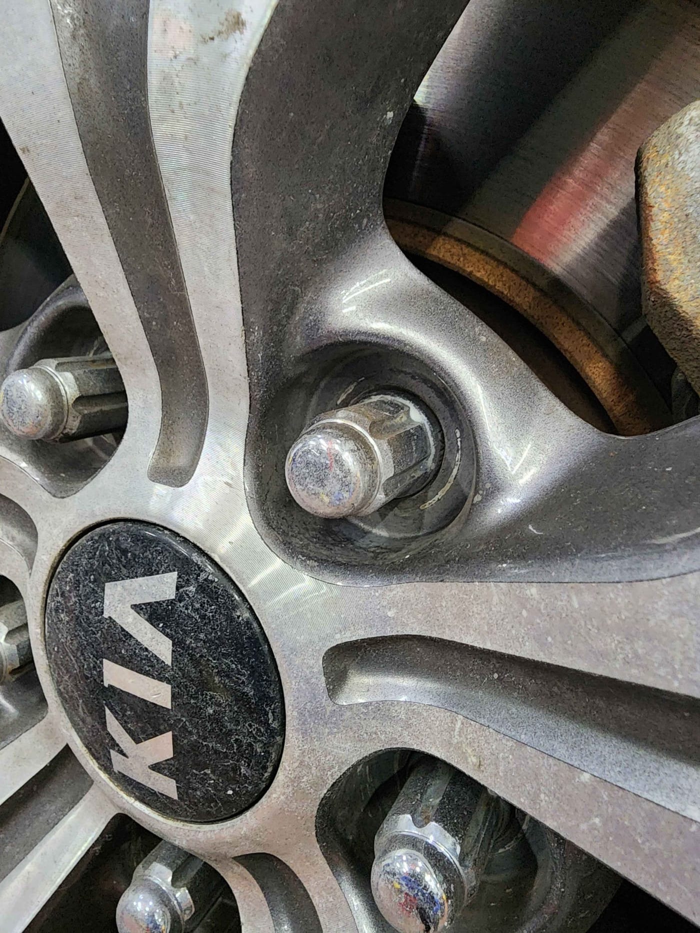 Improper Wheel Fasteners Could Cause an MTO Safety Inspection Failure