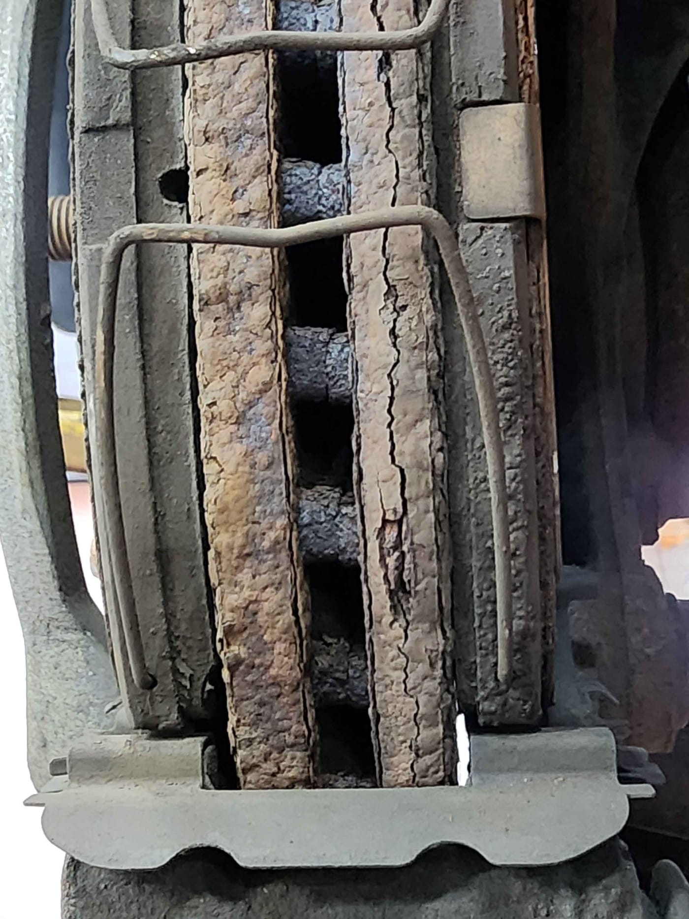 Worn or Rusted Brakes Could Cause an MTO Safety Inspection Failure